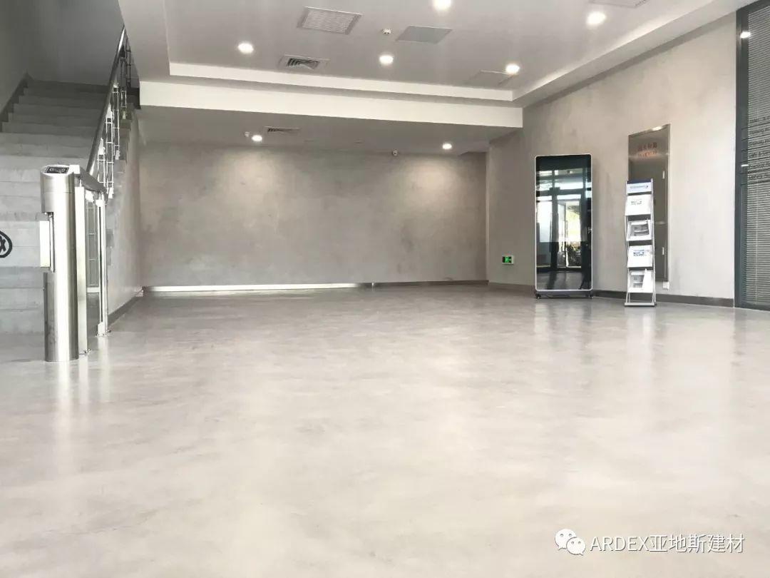 報名預約:百人高檔多功能培訓教室\會(huì )議室\展廳可供出租 報名預約:百人高檔多功能培訓教室\會(huì )議室\展廳可供出租