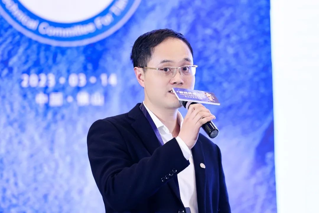 亞地斯集團榮獲中國陶瓷工業(yè)協(xié)會(huì )瓷磚粘貼技術(shù)專(zhuān)業(yè)委員會(huì )榮譽(yù)表彰 亞地斯集團榮獲中國陶瓷工業(yè)協(xié)會(huì )瓷磚粘貼技術(shù)專(zhuān)業(yè)委員會(huì )榮譽(yù)表彰